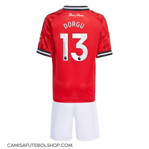 Camisa de time de futebol Manchester United Patrick Dorgu #13 Replicas 1º Equipamento Infantil 2025-26 Manga Curta (+ Calças curtas)